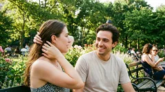 Come capire se è amicizia o interesse: 3 segnali che contano davvero